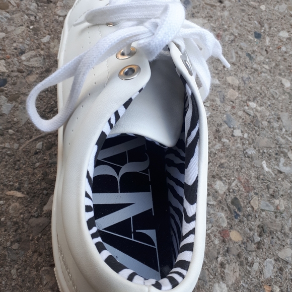 White Zara Platform Sneakers - Picture 2 of 5